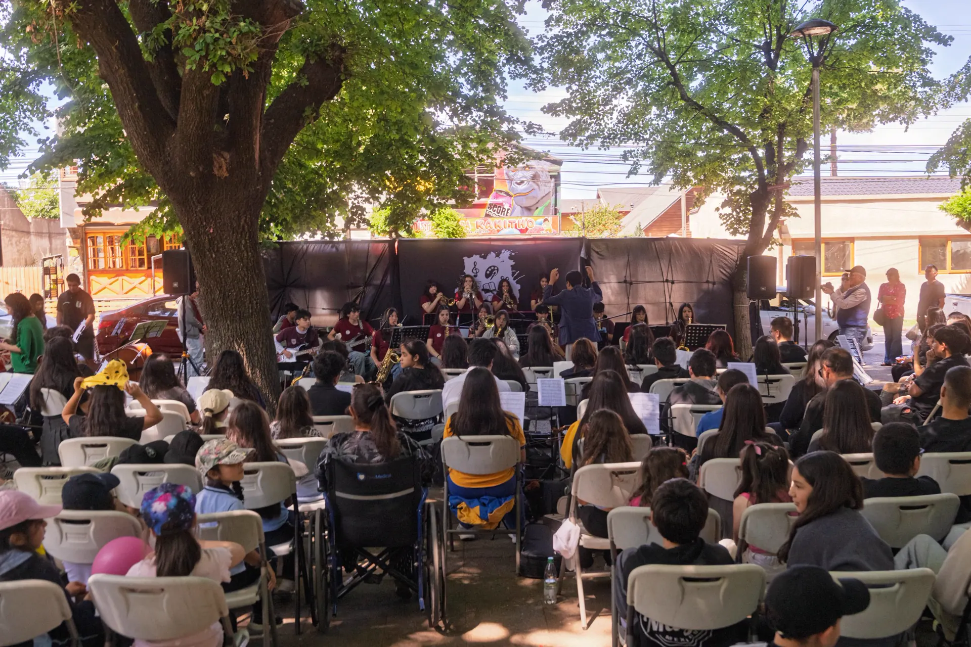 Celebramos el Día del Músico con más de 530 personas en la plaza cívica de Coelemu